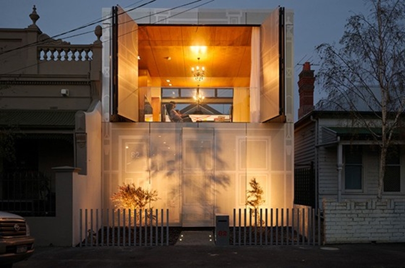 The KUD house feels spacious and airy, despite its small footprint.